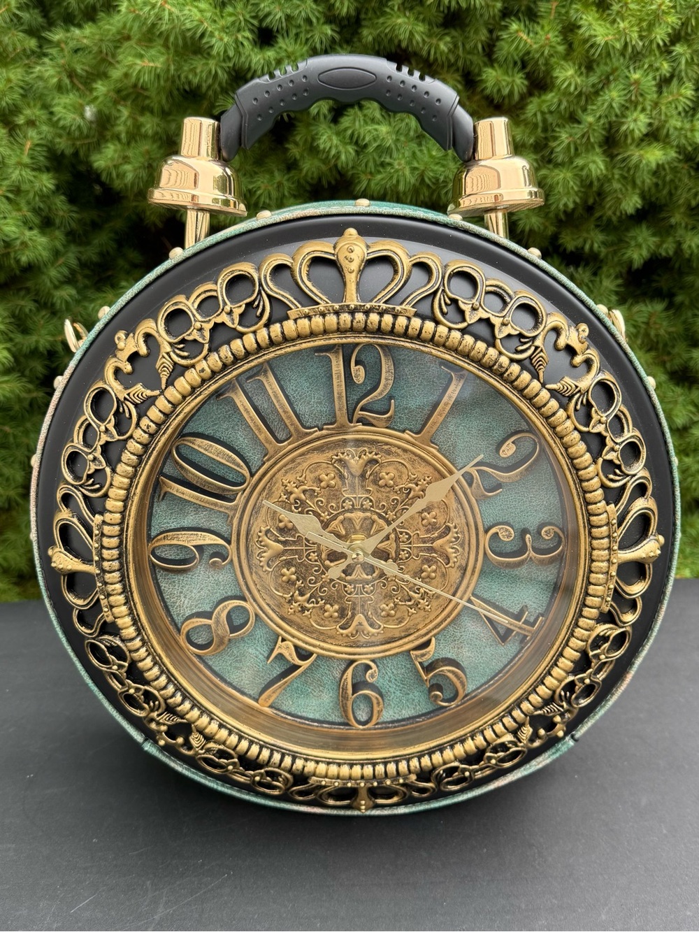 Vintage-Style Steampunk Wall Clock Handbag